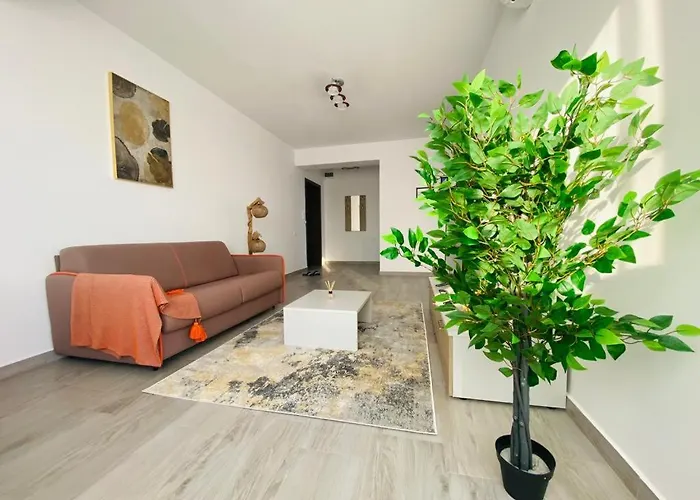 Апартаменти Soho - View With Rooftop Garden *