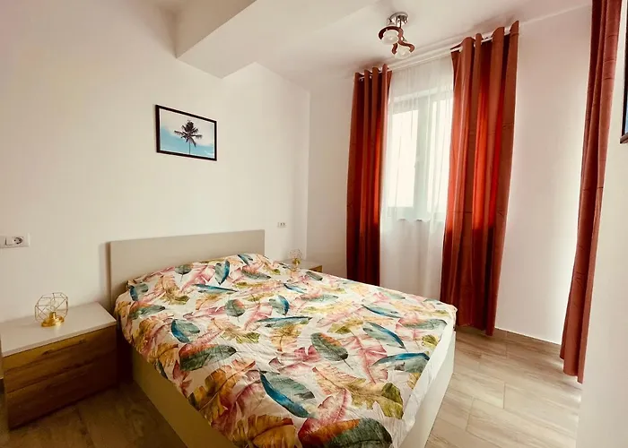 Soho - View With Rooftop Garden *